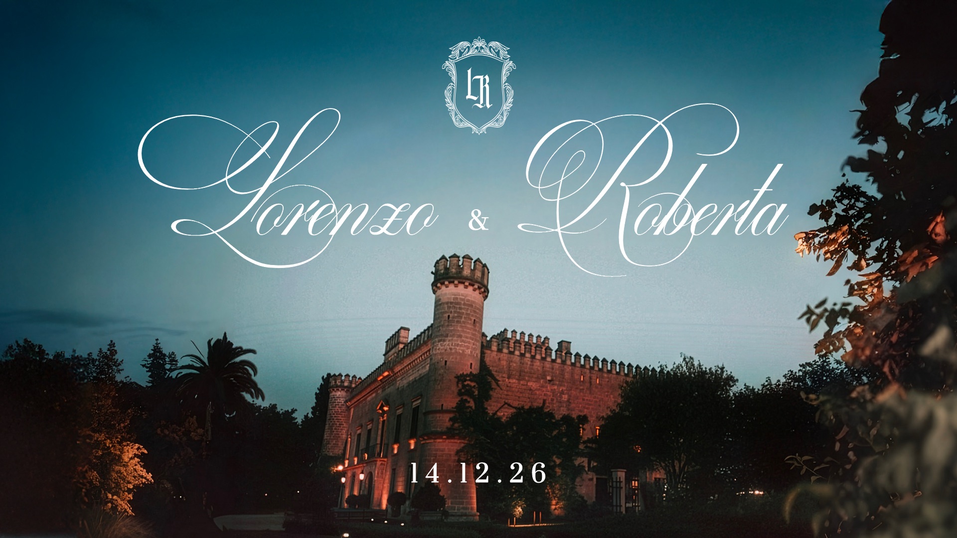 Lorenzo & Roberta — 14.12.26 — Castello Monaci illuminato al tramonto